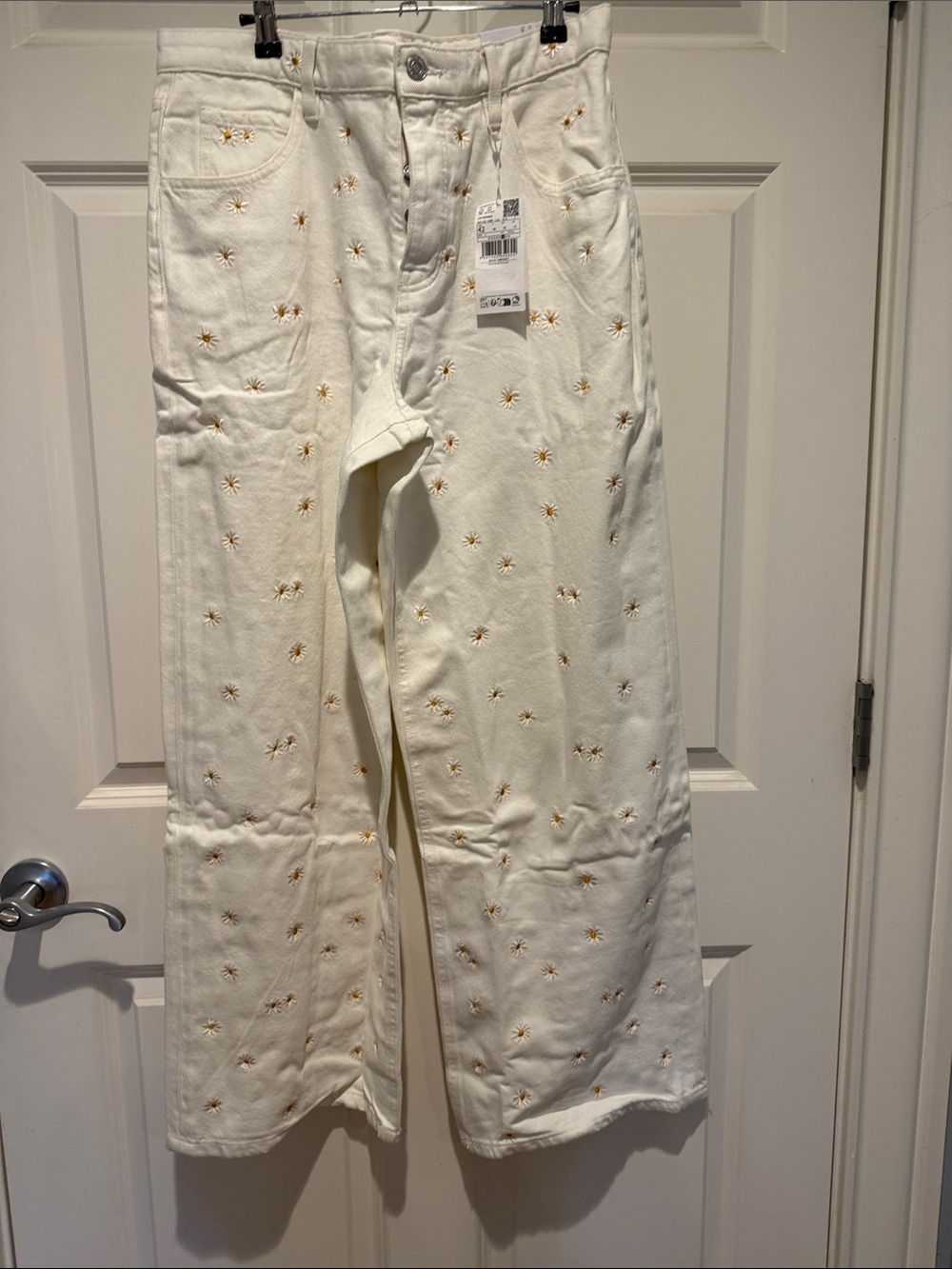 Mango Cream Wide-Leg Embroidered Daisy Pants